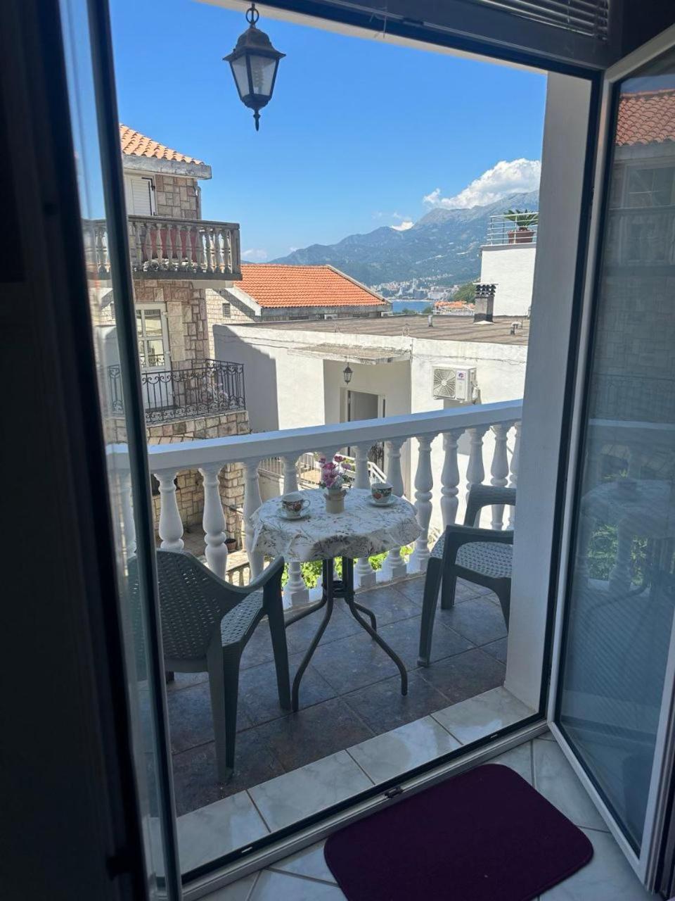 Tia Sveti Stefan Apartment Budva